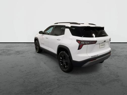 White 2027 Chevrolet Equinox LT