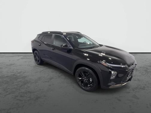 Black 2026 Chevrolet Trax ACTIV