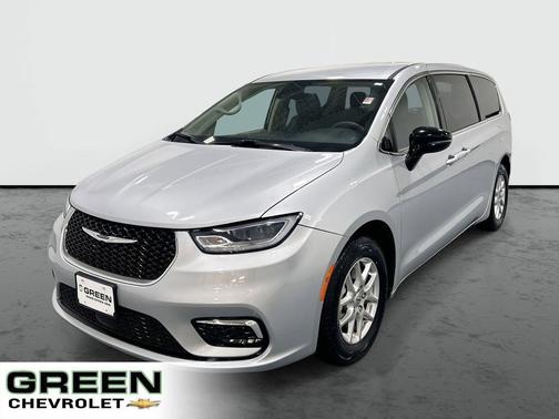 2024 Chrysler Pacifica Touring-L