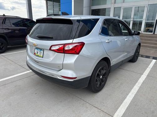 Gray 2018 Chevrolet Equinox 1LT