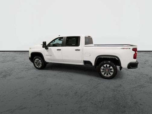 White 2026 Chevrolet Silverado 2500 Custom