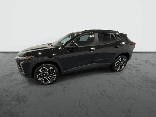Black 2024 Chevrolet Trax 2RS