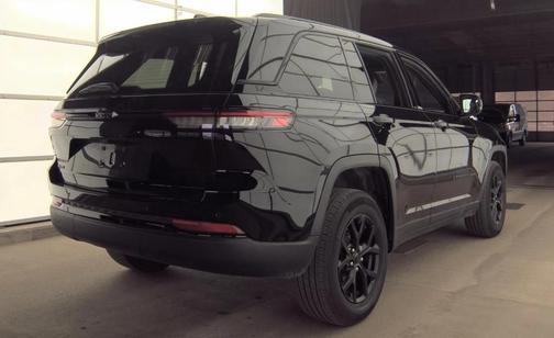 2024 Jeep Grand Cherokee Laredo