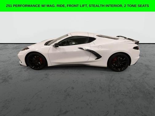White 2023 Chevrolet Corvette Stingray w/3LT