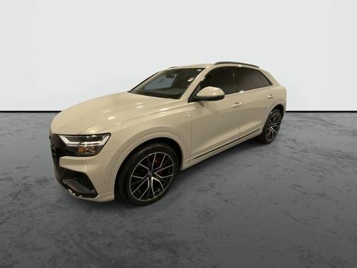 2020 Audi Q8 55 Premium Plus