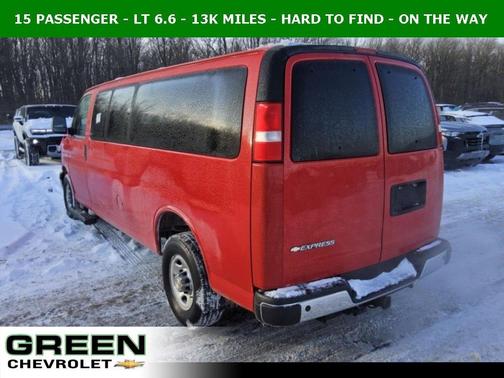 2024 Chevrolet Express 3500 LT