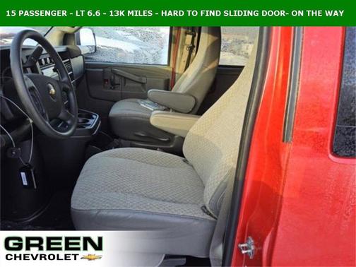 2024 Chevrolet Express 3500 LT