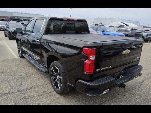 Black 2025 Chevrolet Silverado 1500 High Country