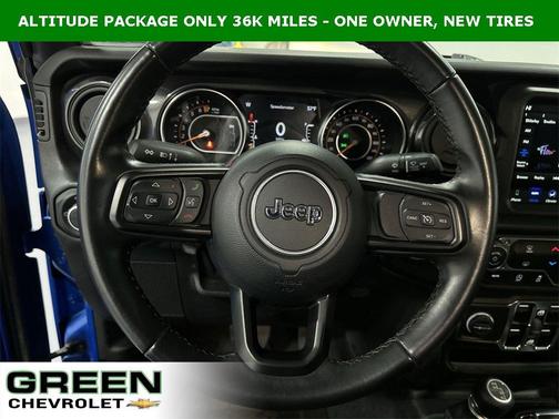 2022 Jeep Gladiator Sport