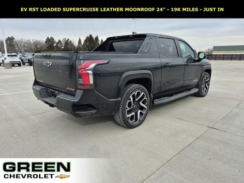 2024 Chevrolet Silverado EV RST