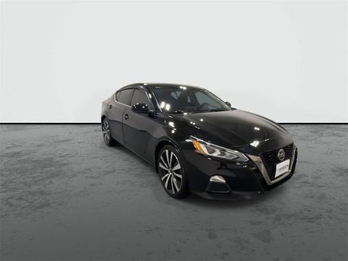 2019 Nissan Altima 2.0 SR