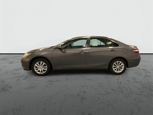 2016 Toyota Camry XLE