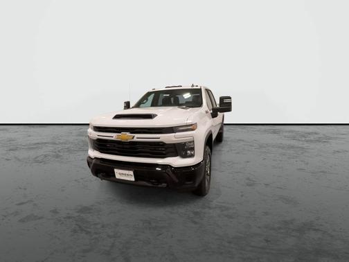 White 2026 Chevrolet Silverado 2500 Custom