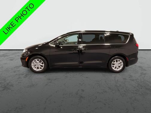 2024 Chrysler Pacifica Touring-L