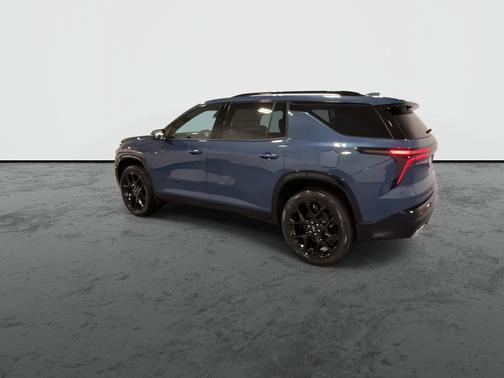 Blue 2026 Chevrolet Traverse RS