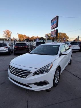 2017 Hyundai SONATA SE