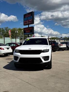 2024 Jeep Grand Cherokee Altitude