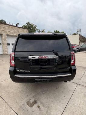 2017 GMC Yukon XL Denali
