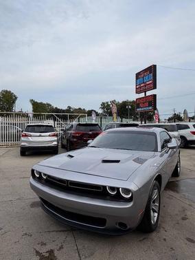 2017 Dodge Challenger SXT
