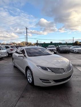 2014 Lincoln MKZ Base