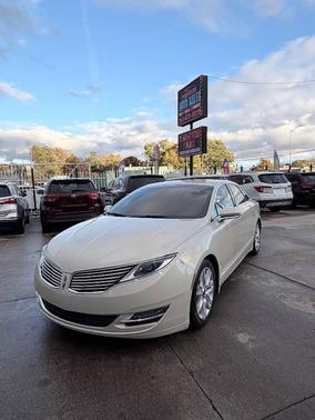 2014 Lincoln MKZ Base