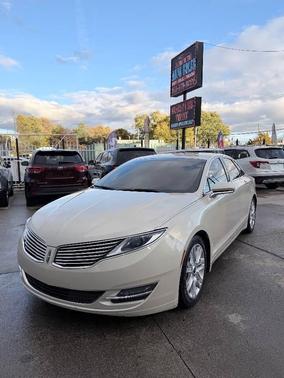 2014 Lincoln MKZ Base