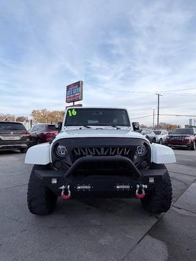 2016 Jeep Wrangler Unlimited Sahara
