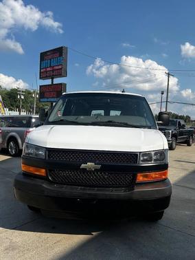 2022 Chevrolet Express 2500 RWD 2500 Regular Wheelbase WT