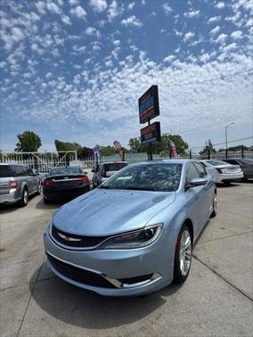 2015 Chrysler 200 Limited