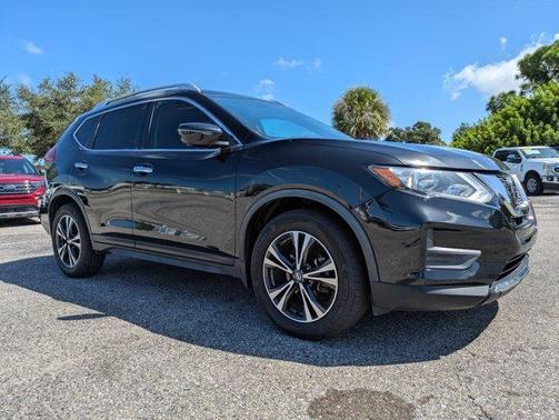 Magnetic Black 2019 Nissan Rogue SV