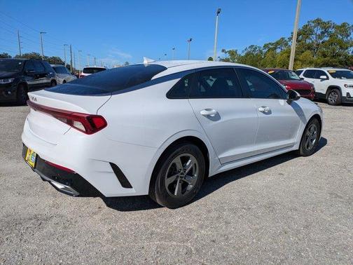 2022 Kia K5 LXS