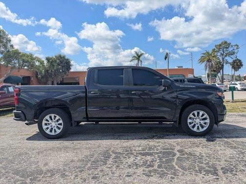 Dark Ash Metallic 2023 Chevrolet Silverado 1500 Custom