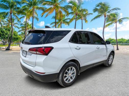 2023 Chevrolet Equinox LS