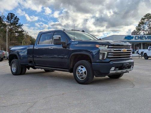 Northsky Blue Metallic 2023 Chevrolet Silverado 3500 High Country