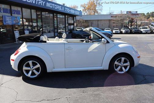 2007 Volkswagen New Beetle Triple White
