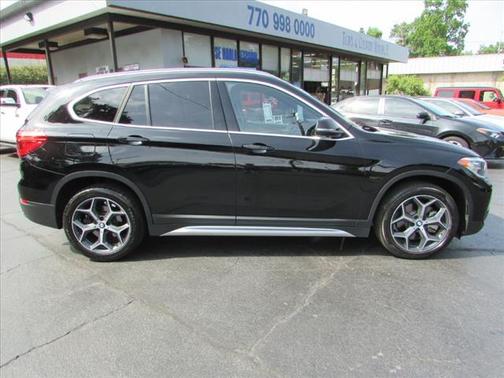 Photo 3 of 32 of 2018 BMW X1 sDrive28i