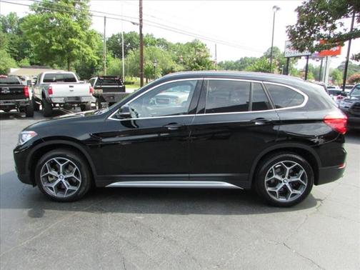 Photo 5 of 32 of 2018 BMW X1 sDrive28i