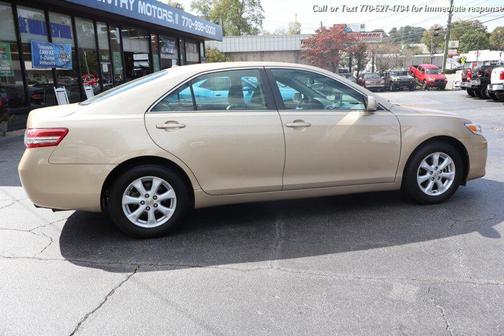 2011 Toyota Camry LE