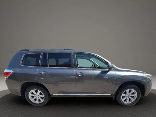 2012 Toyota Highlander SE