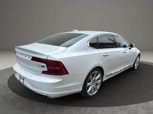 White 2018 Volvo S90 T6 Inscription