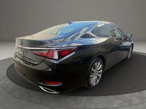 2019 Lexus ES 350 