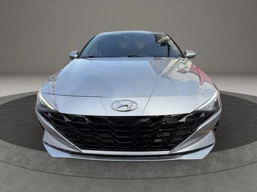 2021 Hyundai ELANTRA SE