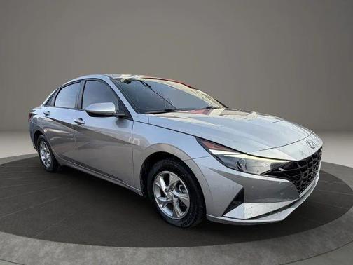 2021 Hyundai ELANTRA SE