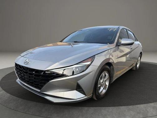 2021 Hyundai ELANTRA SE