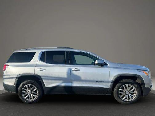 2018 GMC Acadia SLE-2