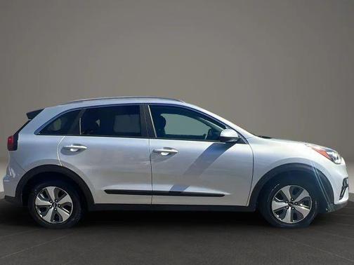 2020 Kia Niro LX