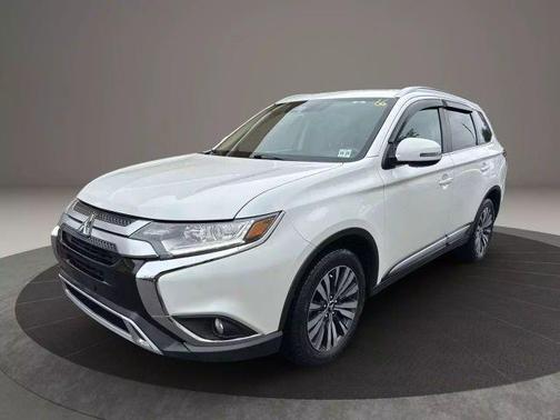 2020 Mitsubishi Outlander SE