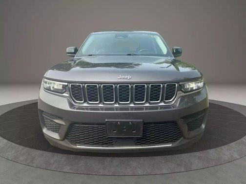 2022 Jeep Grand Cherokee Laredo