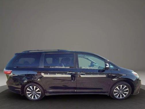 2020 Toyota Sienna Limited