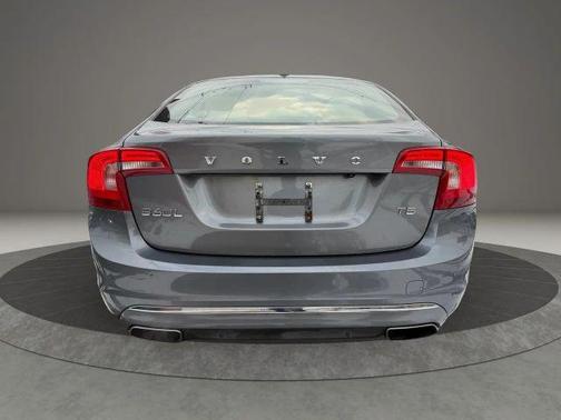 2018 Volvo S60 T5 Inscription Platinum